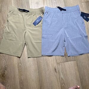 Tommy Hilfiger Boy's Chino Shorts‎ 2 Pair Beige & Gray Pockets Lightweight 16-18